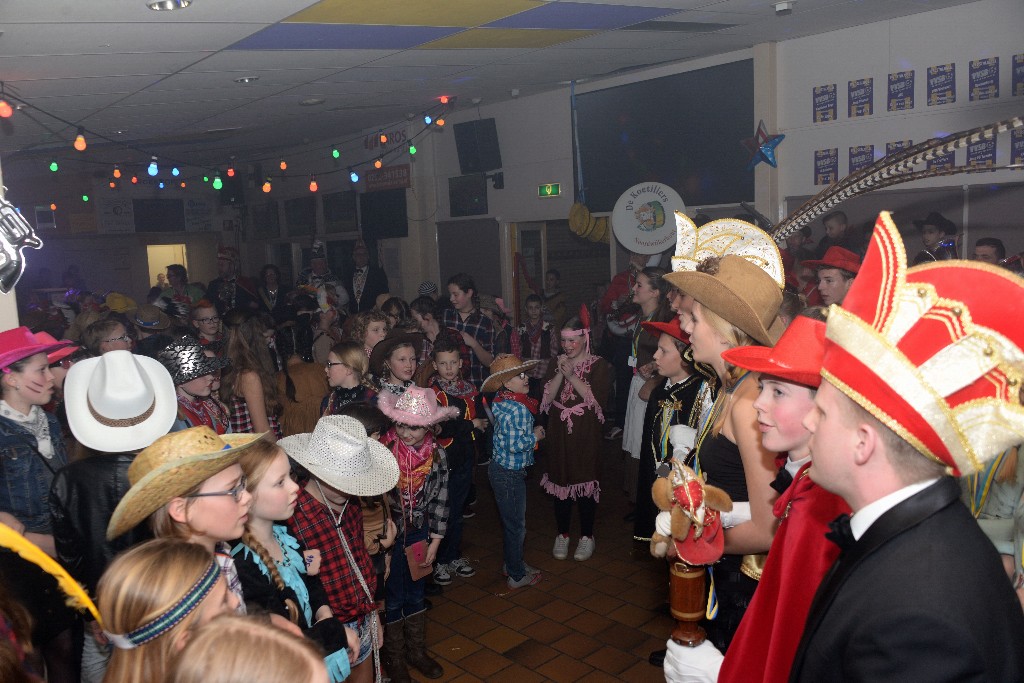 ../Images/Jeugddisco Wild wild west 024.jpg